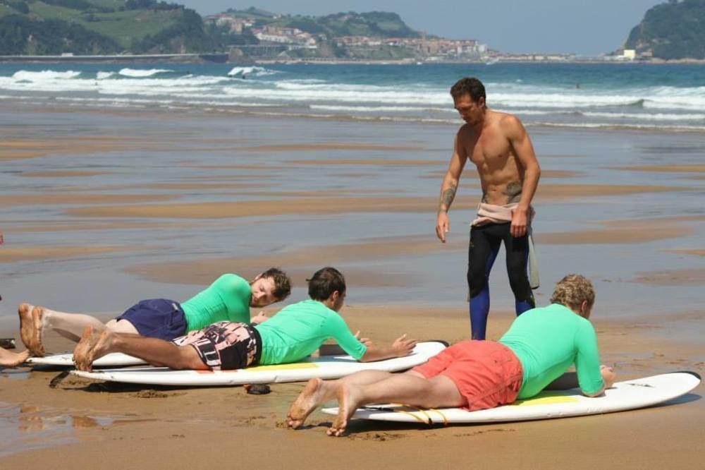 Zarautz Beachside Surf Camp Exterior foto